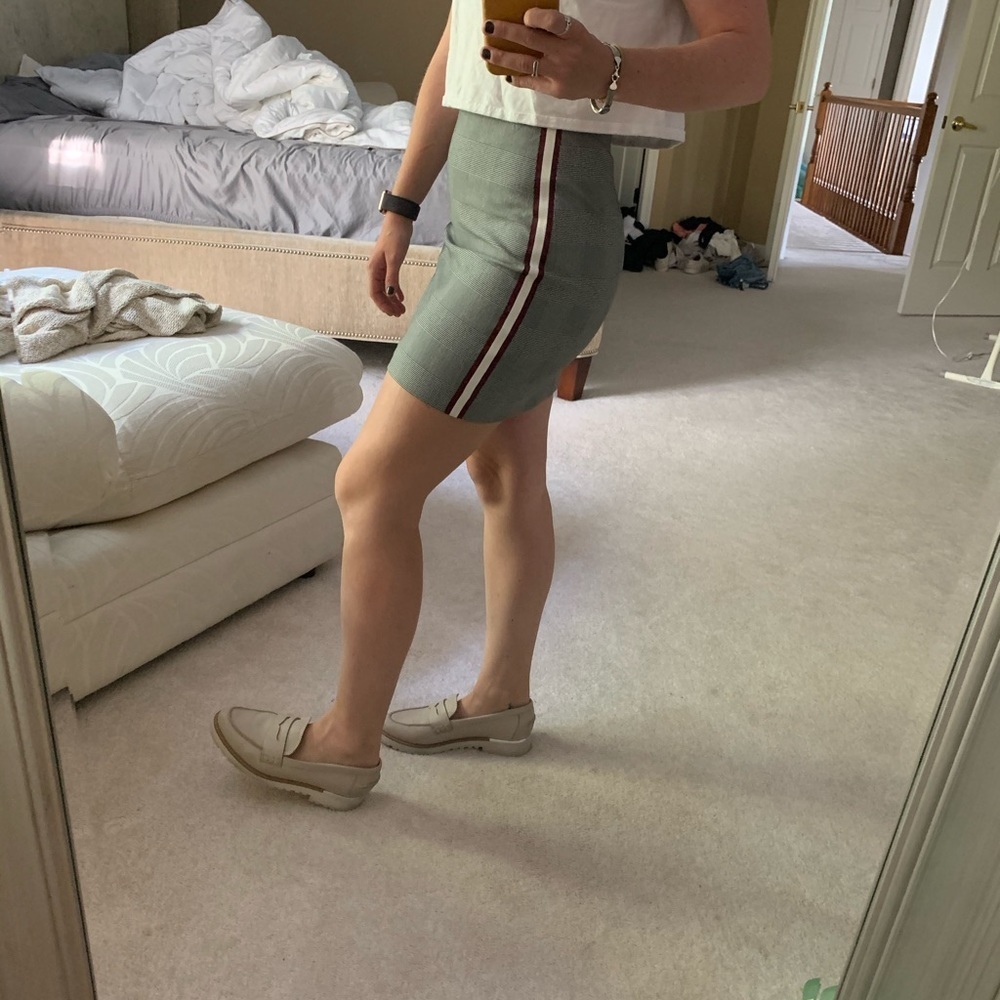 Express Mini Skirt - Picture 2 of 7